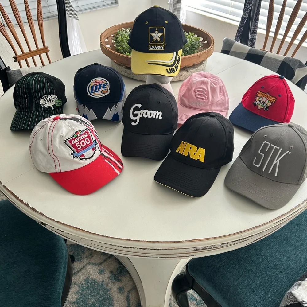 Lot bundle 6 men’s caps hats. Selling collection. 1 pink women's hat